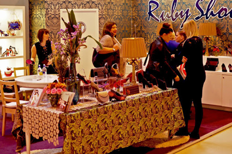 時(shí)尚貿(mào)易展柜臺(tái) 時(shí)尚貿(mào)易展柜臺(tái)