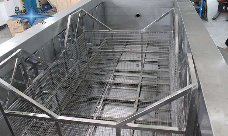 超聲波清洗機(jī)為什么會洗出活發(fā)白現(xiàn)象的原因分析