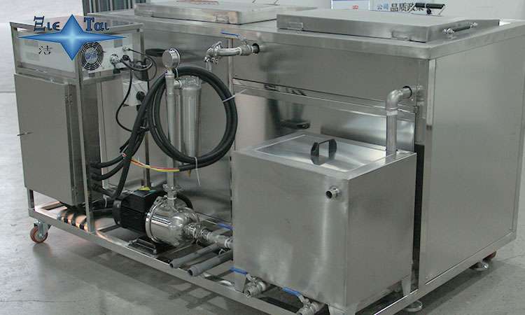 大型超聲波清洗機(jī)如何徹底清除工件深處油污銹跡？潔泰定制化解決方案解析