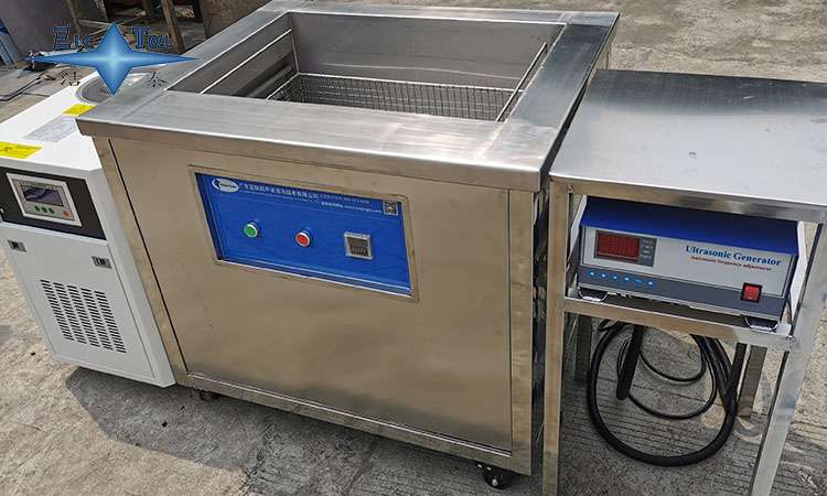 潔泰-20年老師傅團隊非標定制-復(fù)雜工件超聲波清洗機