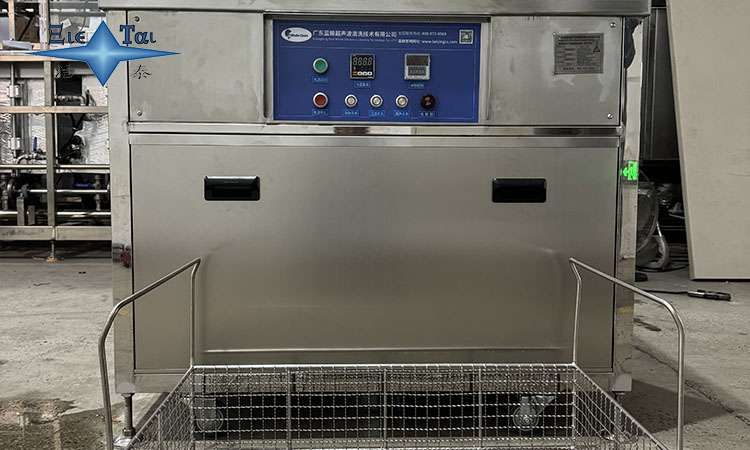 為什么超聲波清洗機(jī)價(jià)位差那么多？揭秘從幾十到上萬(wàn)元的成本與選擇奧秘